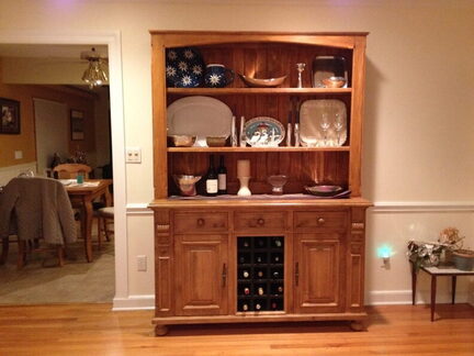 Hutch036-InDiningRoom