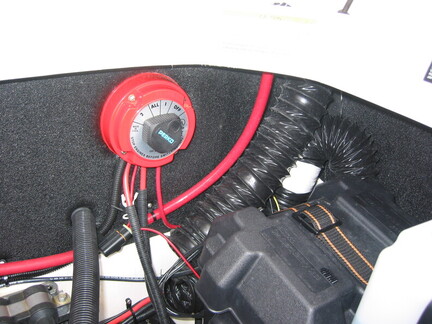 engine rightBatSwitch
